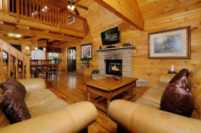 Cute and Cozy 2BR Hot Tub Pool Table FREE Attraction Tickets